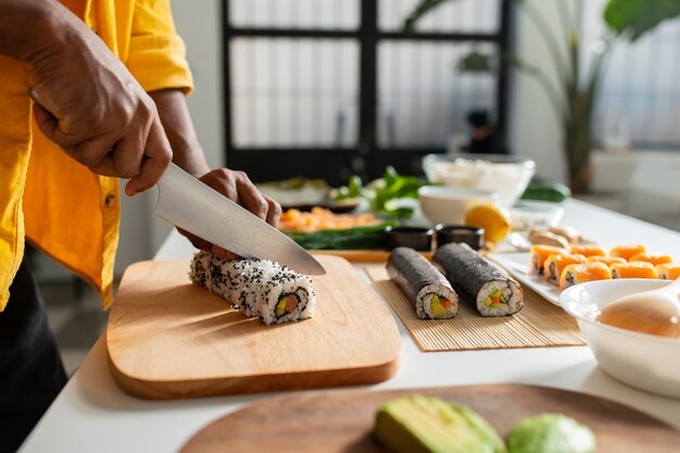 Podstawy sushi w domu: jak przygotować japoński przysmak